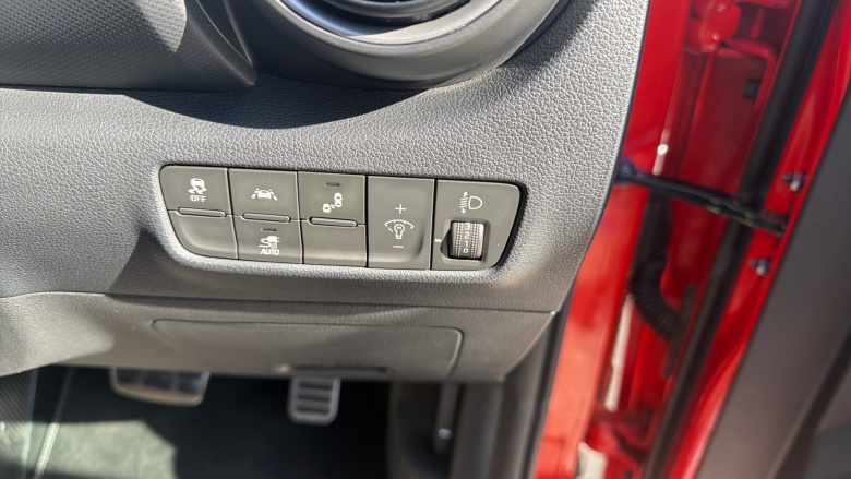 Hyundai Kona 150kW Premium 64kWh 5dr Auto Electric Hatchback